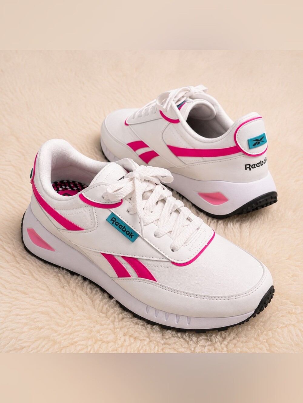 Reebok Women’s White Pink & Turquoise Retro Sneakers Size 6